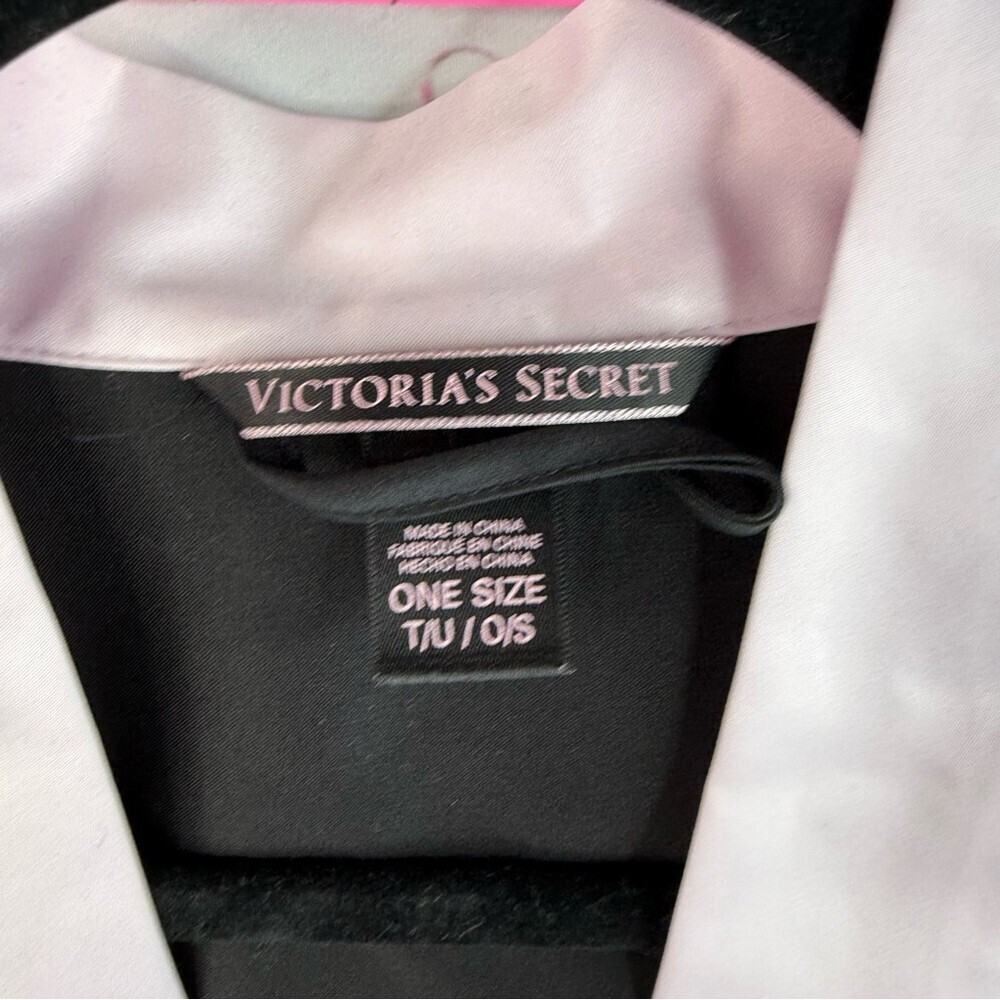 Victoria's Secret kimono robe shiny Satin Robe - Black with Light Pink Trim - Picture 9 of 10